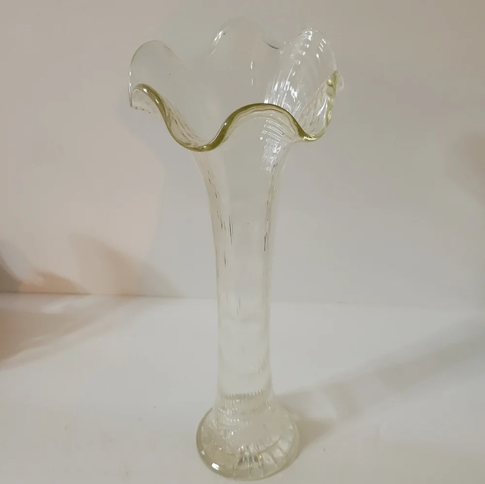 Vintage Swung Vase Clear Ribbed Pattern